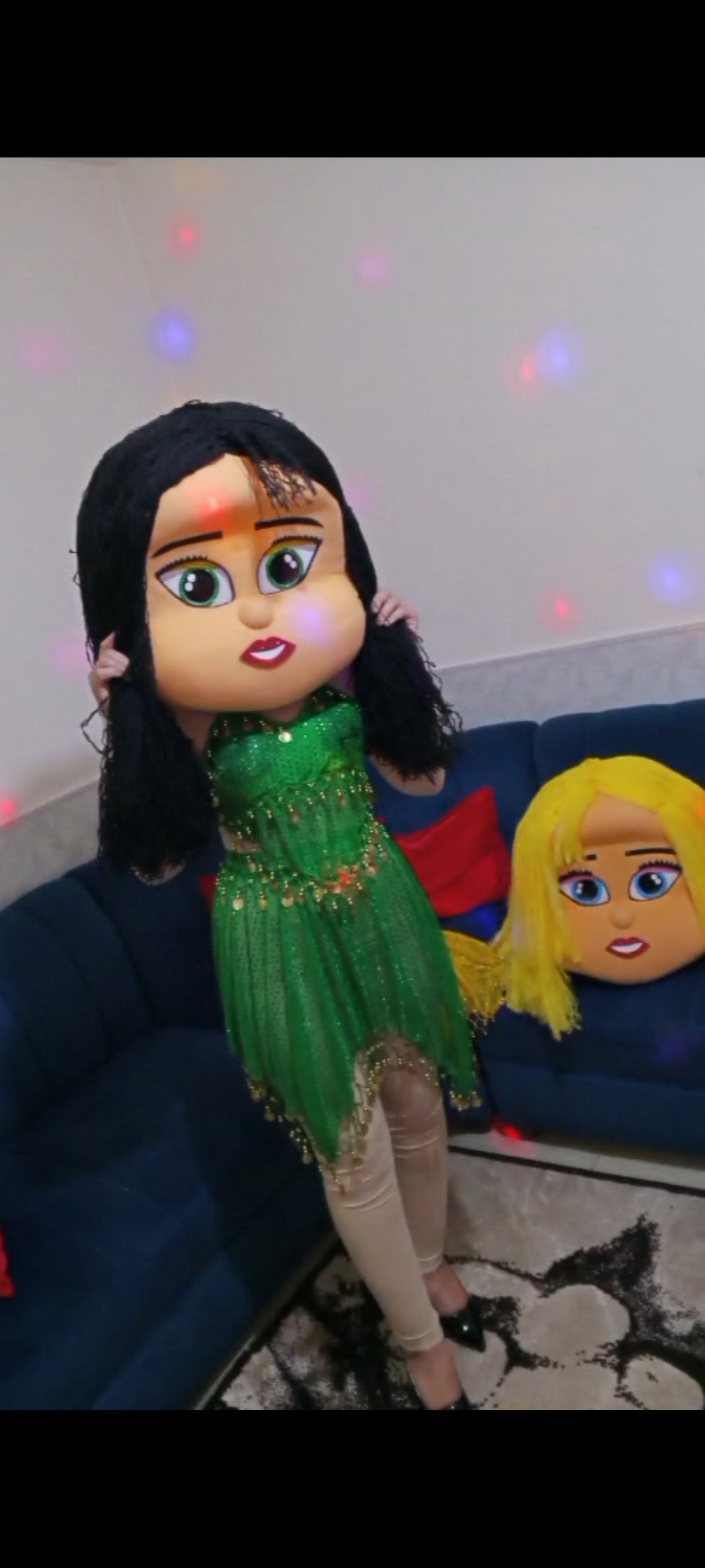 شخصيه رقم 52 الراقصه دلع (شعر اسود)